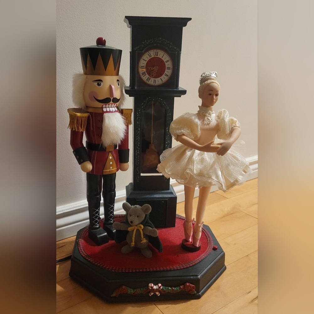 Vintage Animated Ballerina & Nutcracker Holiday Decor.